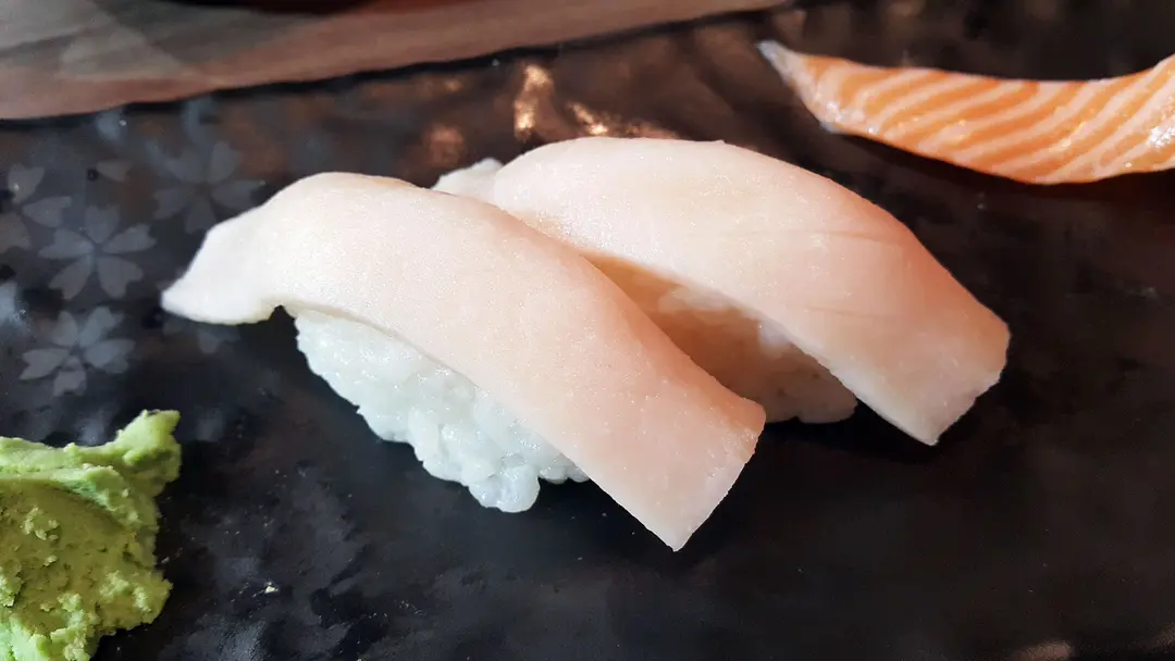 赞好 赞好 赞好 剑鱼腩寿司$2