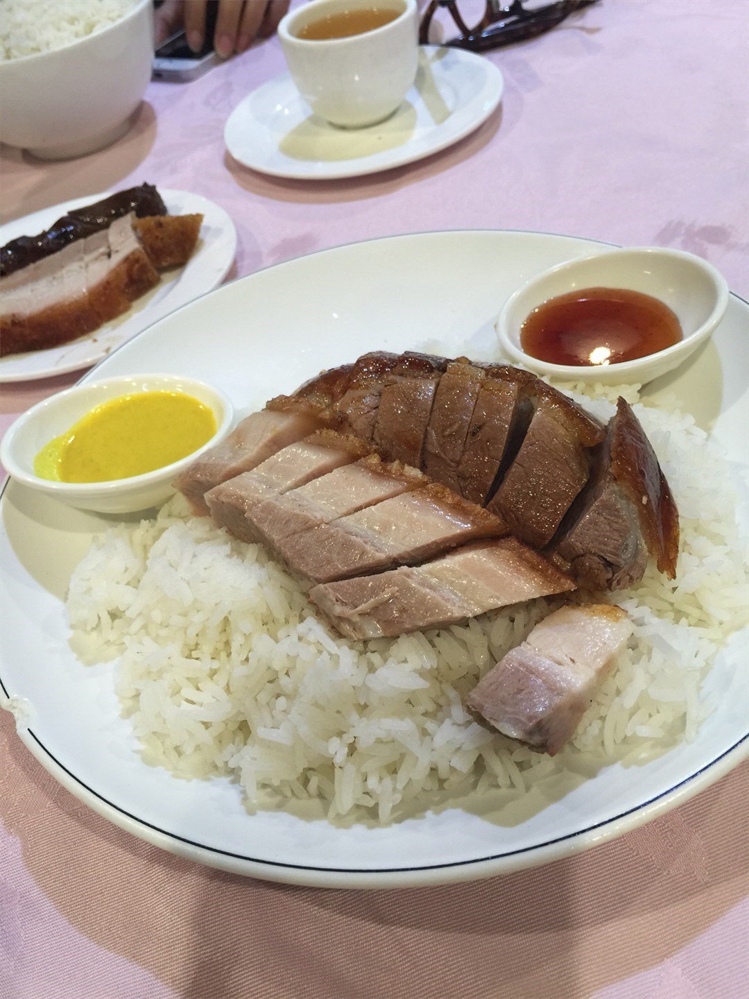 烧鹅烧肉饭