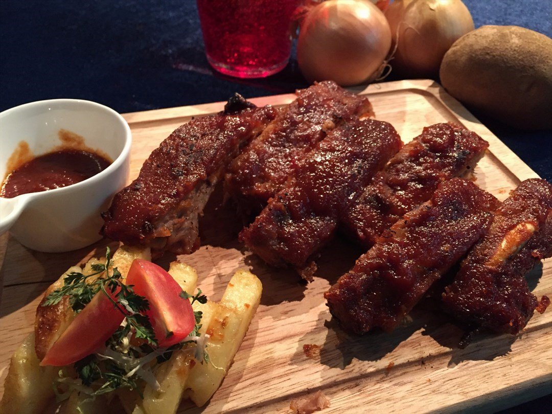 half rack bbq pork ribs with spicy pineapple salsa $ 180