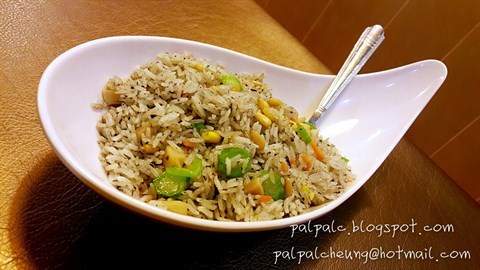 松子黑松露抄飯 - 旺角的素食一家