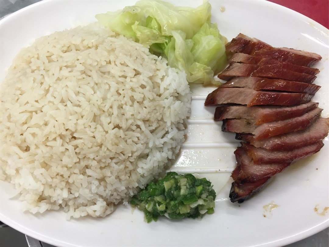 沙记乳猪烧腊的相片 – 香港佐敦的港式烧腊快餐店