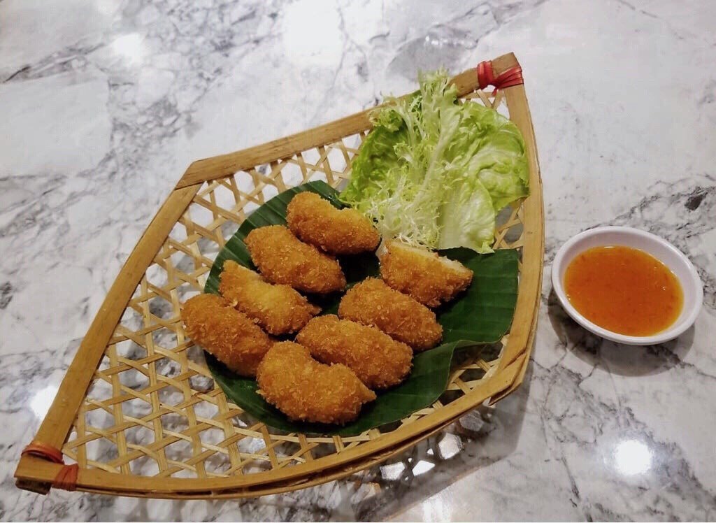 deep fried prawn cake