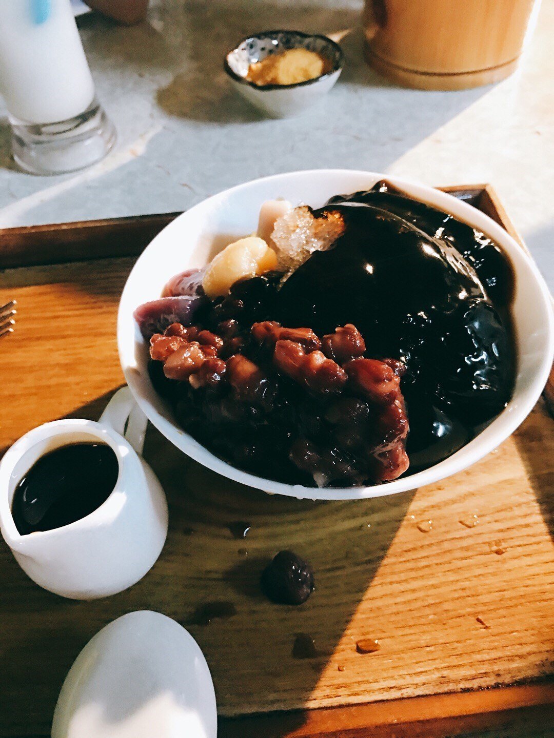 黑糖芋圆红豆仙草锉冰