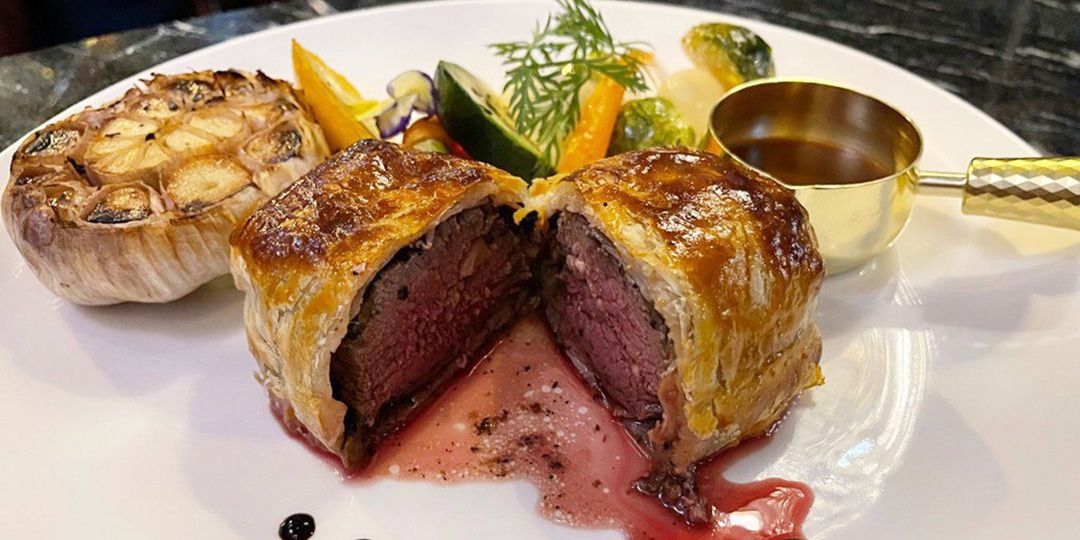https://static5.orstatic.com/info/booking/menu/vdayspecial2023/images/OX.jpg