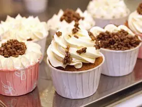 夏日甜品大变法2──乐家杏仁糖Cupcake