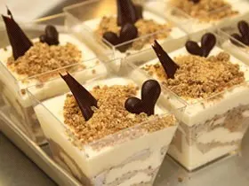 夏日甜品大变法3──乐家杏仁糖雪糕蛋糕