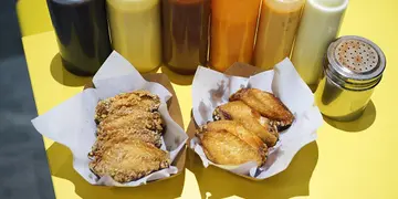 銅鑼灣雞翼專門店 18款醬汁任落任撈