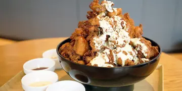 香港食到九州名物炸鸡丼 挑战3kg MEGA版