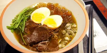 养生火锅新Line 卖美人汤底台式车仔面(有片)