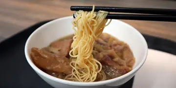 【带你揾食】全港最大FoodCourt进驻高铁总站！(有片)