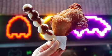 一边打机一边咬炸鸡髀！中环机舖主题街坊小食店（有片）
