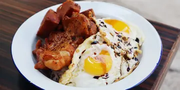 童年回憶！上環新開懷舊風小賣部　食自家製豬油撈飯、米磨腸粉(有片)