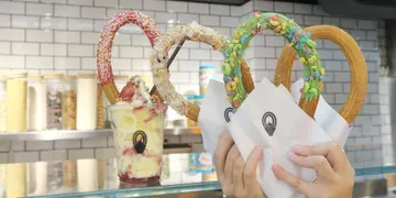 正宗西班牙churros專門店登陸尖沙咀   即叫即炸  彩虹糖衣+微甜雪糕