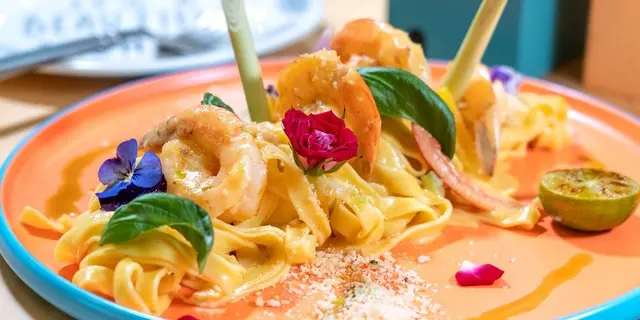 必食手工啤酒烤雞+脆卜卜鹹豬手！用心製作西餐廳進駐大角咀