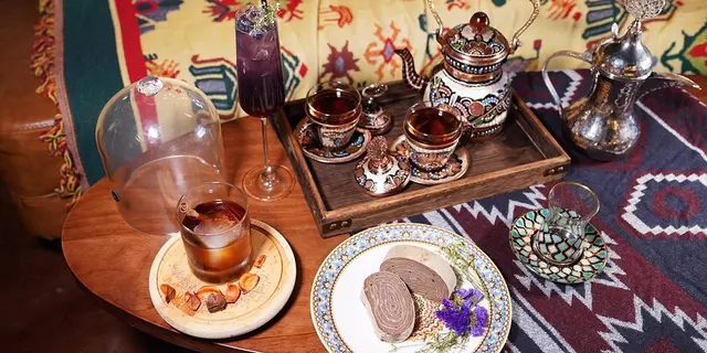 旺角新開華麗波西米亞風餐廳 必試創意Cocktail+人氣千層卷