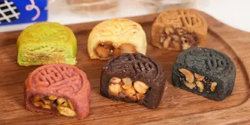 榴梿+新派月饼合集!纯手工100%猫山皇榴梿月饼、双层芝士月饼