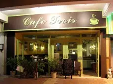 Cafe Trois