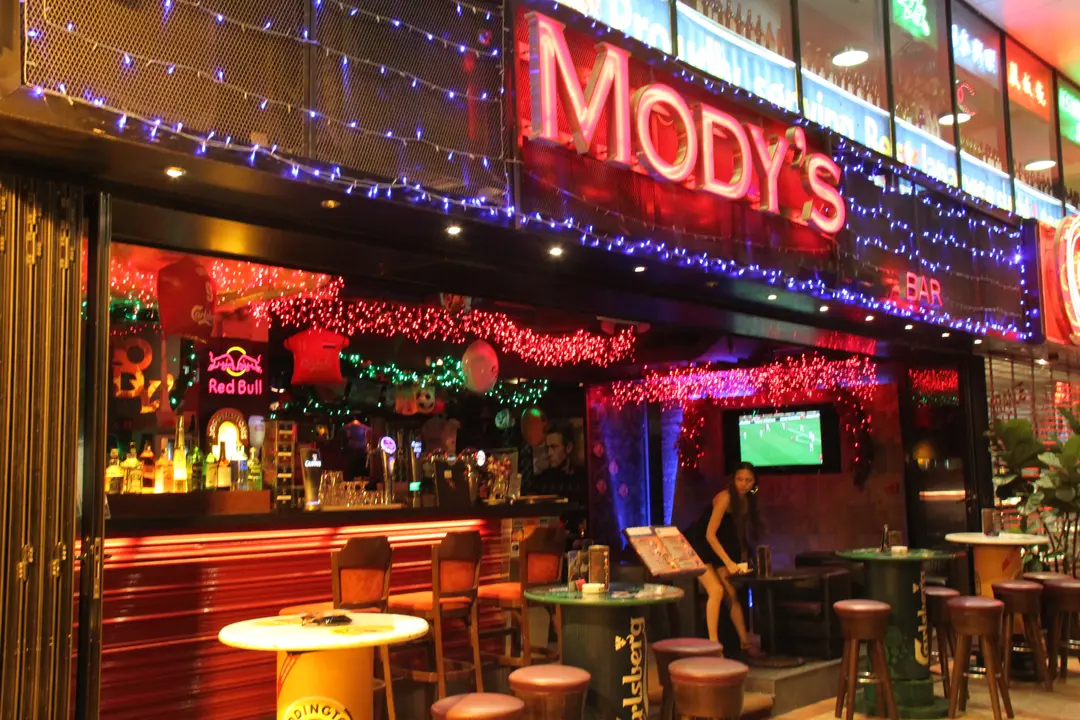 Mody's Grill & Bar