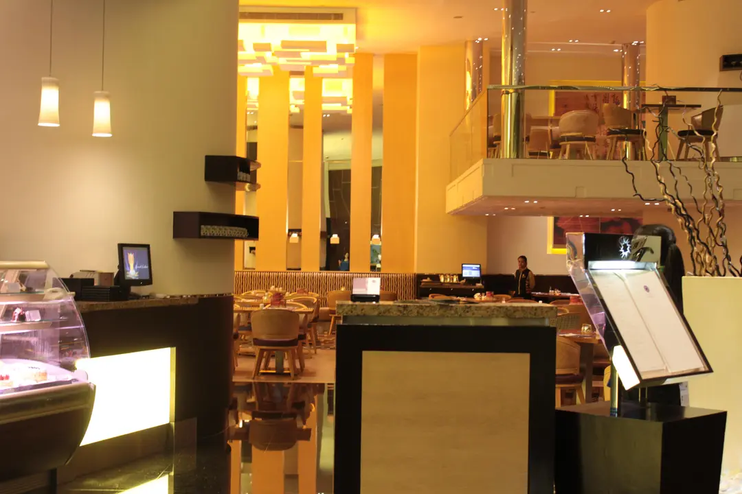 Round-The-Clock Coffee Shop