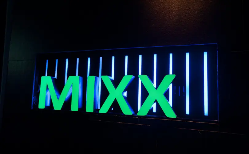 MIXX Restaurant and Bar