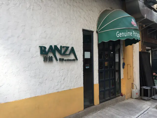 Banza Restaurante-door-photo