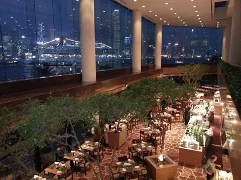 港畔餐廳