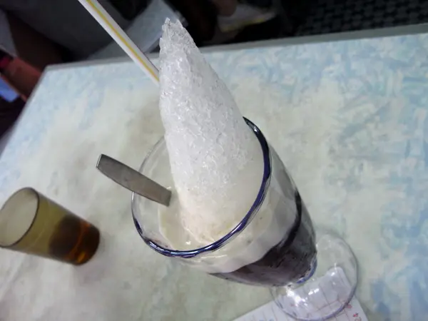 白恤衫,因你變耀眼