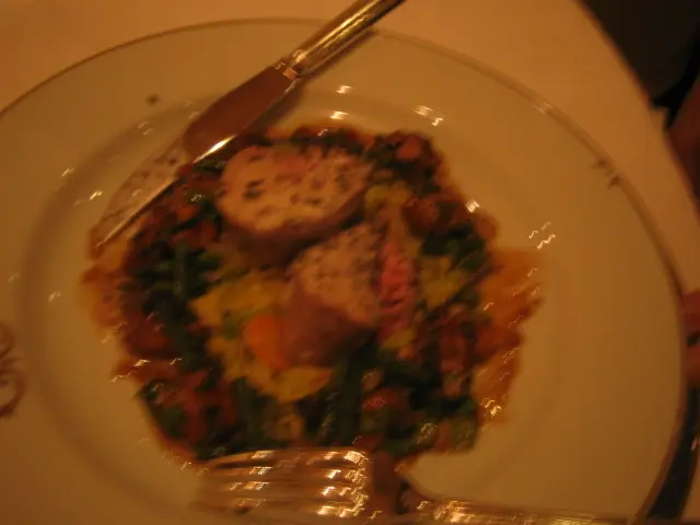 正 Veal with sweet bread