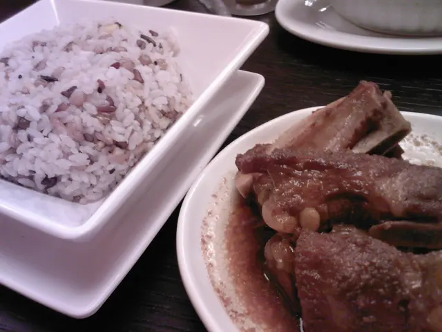 鎮江骨+十八穀飯