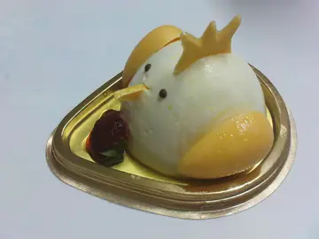 正,意式鲜奶冻, 外形似鸡仔,几cute