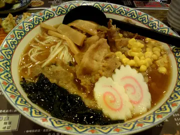 面豉汤底肥牛拉面