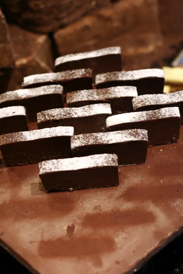 最後栽在她手中