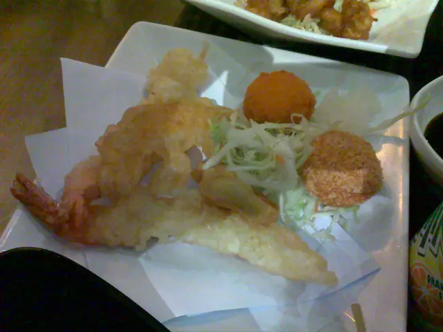 炸物，無得頂，但太飽食唔到太多