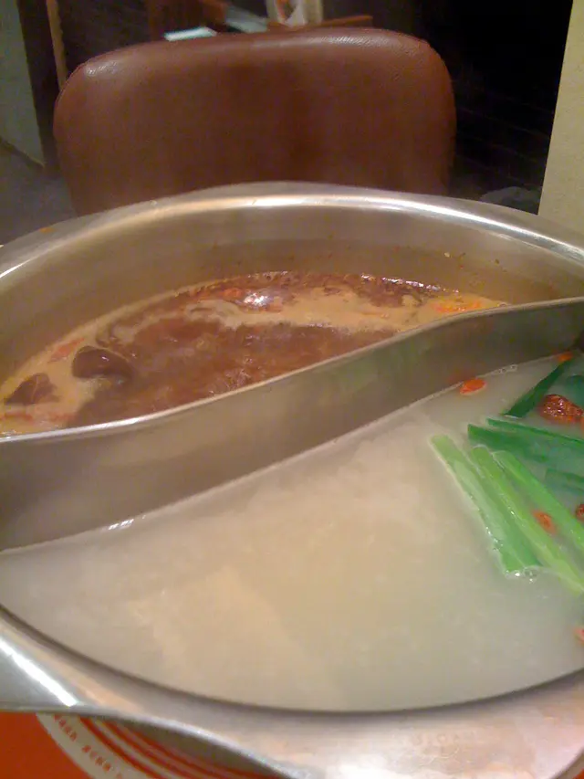 辣個邊都幾"功"鼻