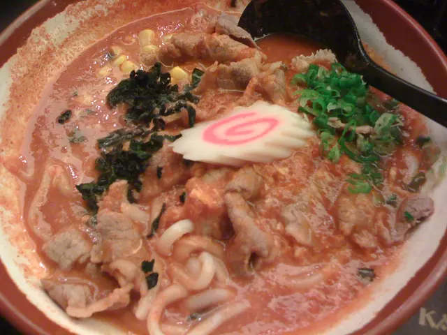 好似d汁又唔熱既~~蕃茄濃湯鞋牛肉烏冬~~