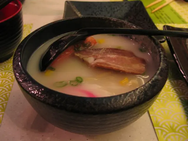 叉燒拉面(個碗好得意! 大小適中!個湯好好飲)