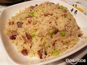 叉燒炒飯索價50，竟然混了骨頭在內，太差勁了... - 尖沙咀的譽居