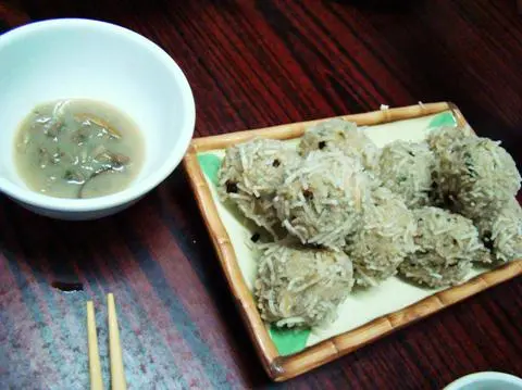 米通鯪魚球