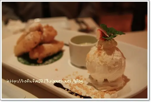 每次吃都覺得很感動的炸香蕉椰子雪糕