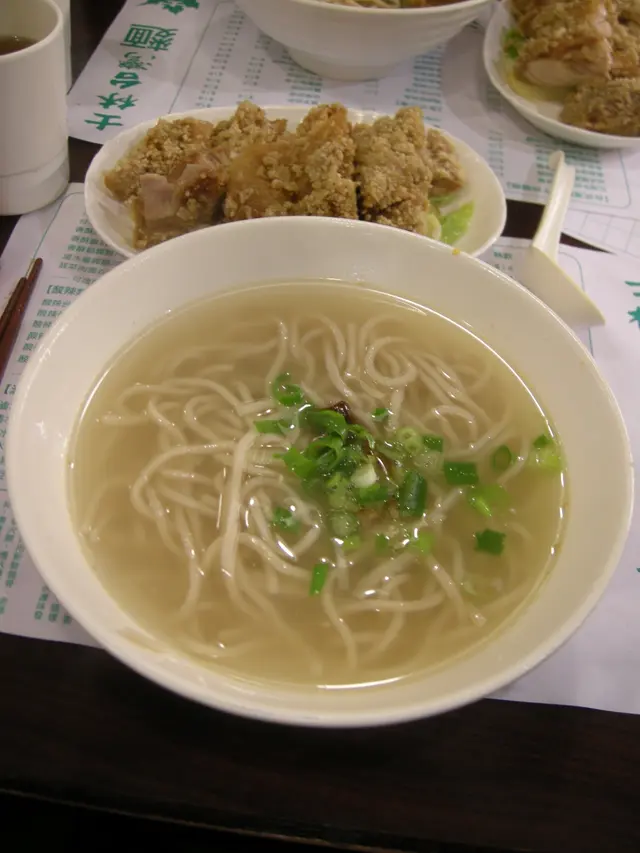 香酥雞扒麵