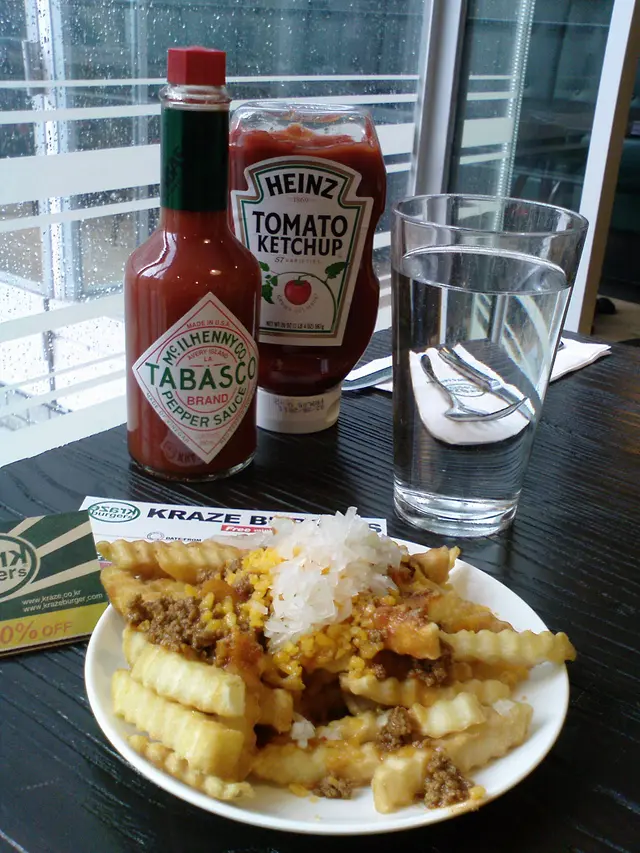 Mini Chili Chese Fries (Free)