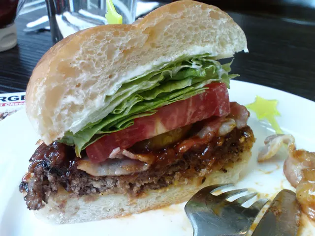 The Matiz (in half, thick cut tomato)