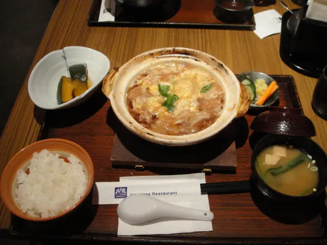 滑蛋豬扒飯定食