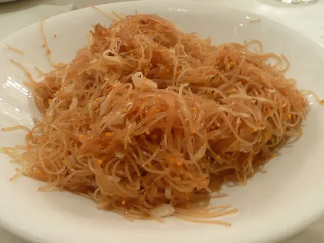 蟹子炒粉絲