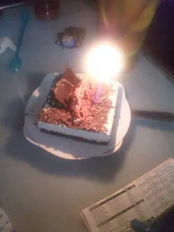 冇味 + free 既bday cake