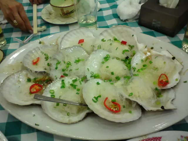 蒜茸粉絲蒸扇貝