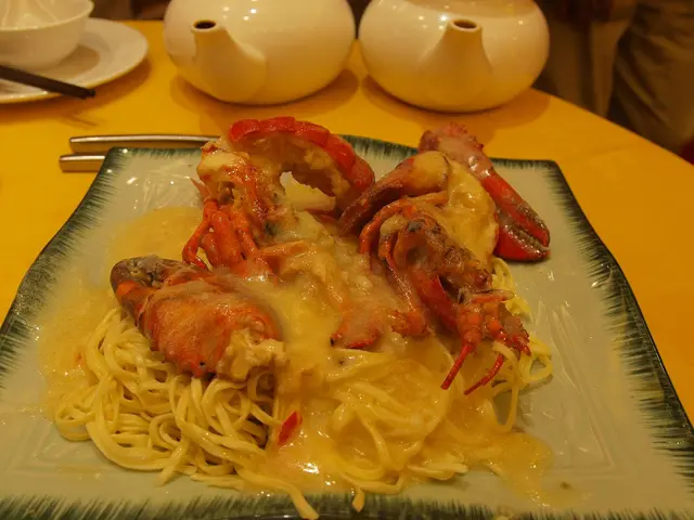 芝士焗龍蝦(伊麵底)