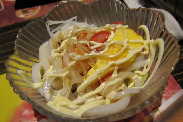 招牌手打烏冬沙律