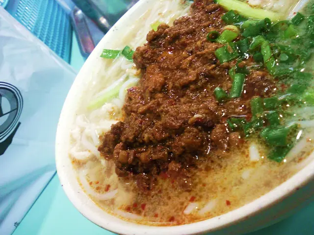 喜歡這種湯底 : )