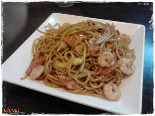 三鮮炒拉面,份量少